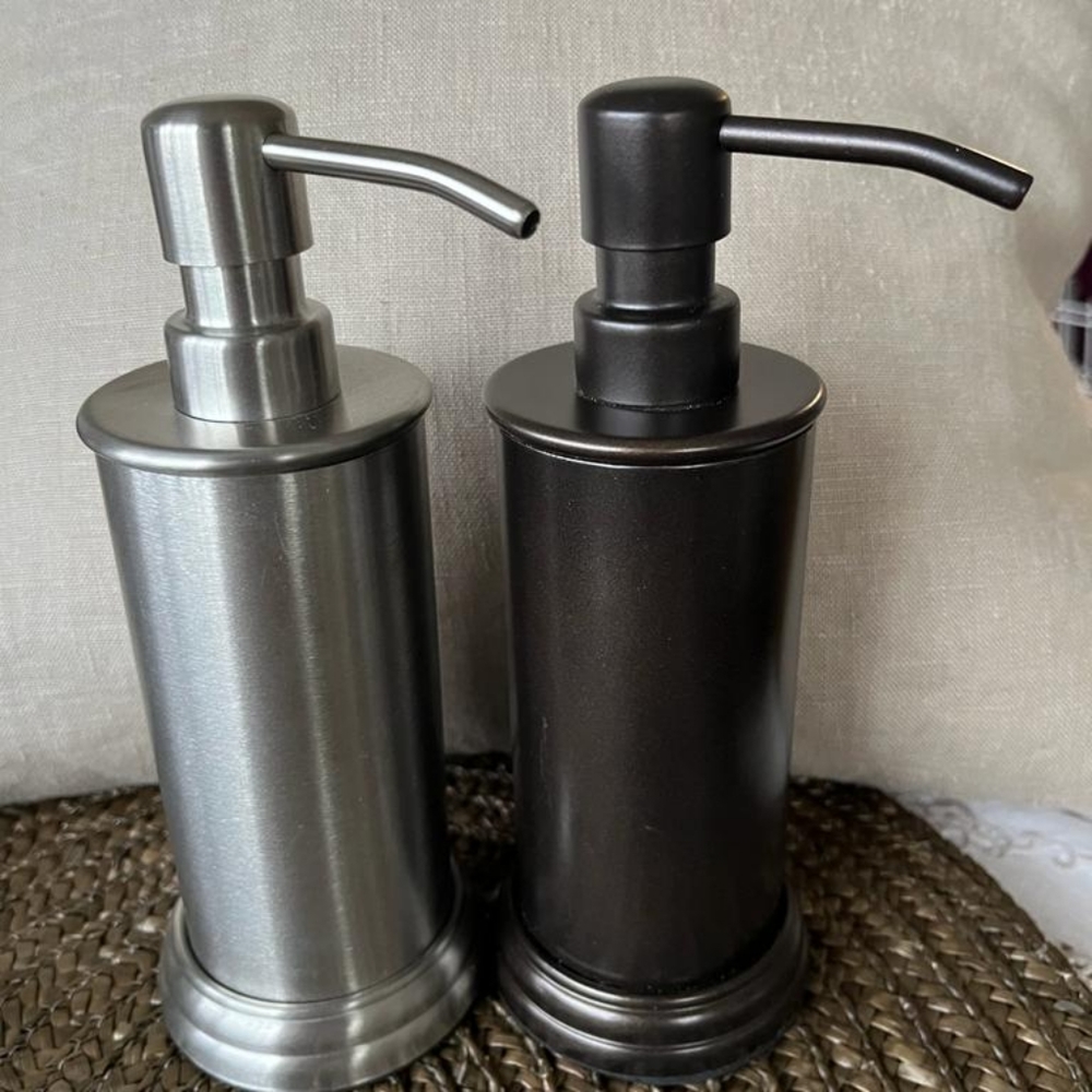 Elegant Bath Accessories